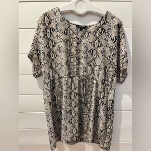 Mario Serrani Snakeskin Print Top with Drawstring Waist – Size L